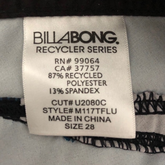 ⭐️HOST PICK⭐️ Billabong Swim Trunks - Picture 3 of 3